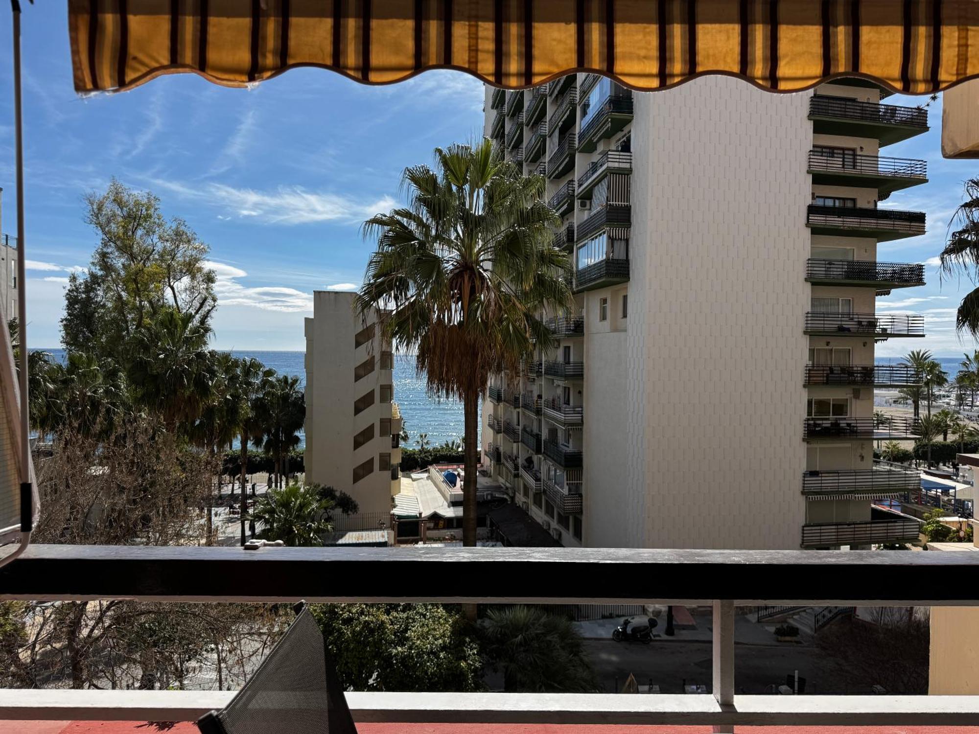 Beachfront - Eaw Homes Apartment *